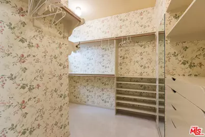 12386 Ridge Cir, Los Angeles, CA 90049 - Photo 26