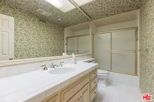 12386 Ridge Cir, Los Angeles, CA 90049 - Photo 22