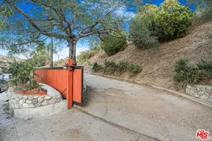 2070 Lilac Ln, Glendale, CA 91206 - Photo 38