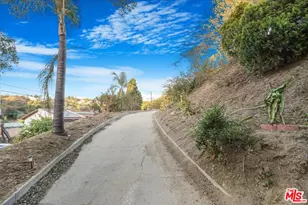 2070 Lilac Ln, Glendale, CA 91206 - Photo 40