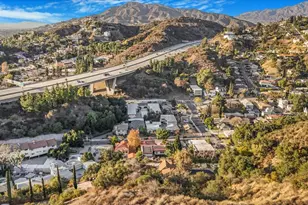 2070 Lilac Ln, Glendale, CA 91206 - Photo 2