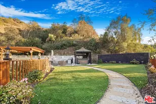 2070 Lilac Ln, Glendale, CA 91206 - Photo 4