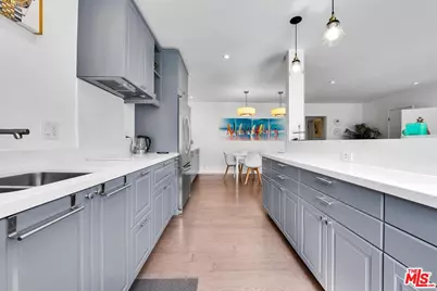 1233 N Laurel Ave #114, West Hollywood, CA 90046 - Photo 4