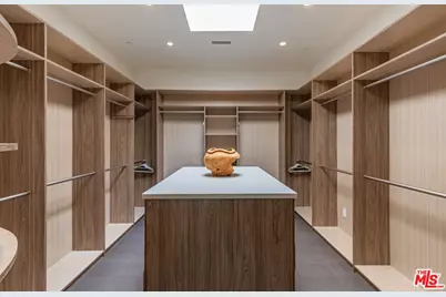 2002 Loma Vista Dr, Beverly Hills, CA 90210 - Photo 16