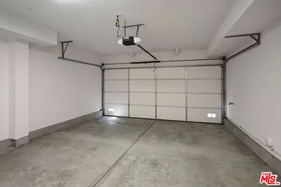 11220 W Lyon Ln, North Hollywood, CA 91606 - Photo 24