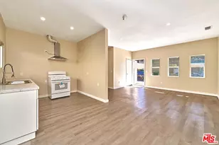 1959 S La Salle Ave, Los Angeles, CA 90018 - Photo 36