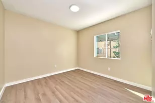 1959 S La Salle Ave, Los Angeles, CA 90018 - Photo 48