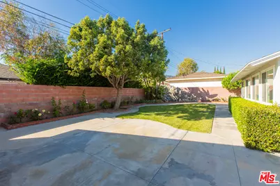 137 N Burnaby Ave, Glendora, CA 91741 - Photo 36