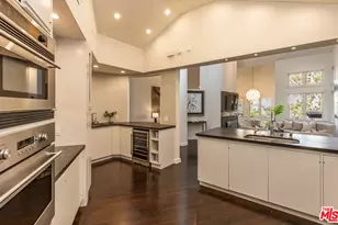 851 Glenmont Ave, Los Angeles, CA 90024 - Photo 10