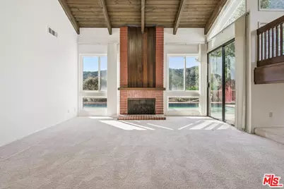 16999 Avenida De Santa Ynez, Pacific Palisades, CA 90272 - Photo 2