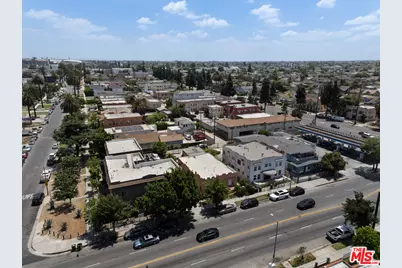 3982 S Normandie Ave, Los Angeles, CA 90037 - Photo 10