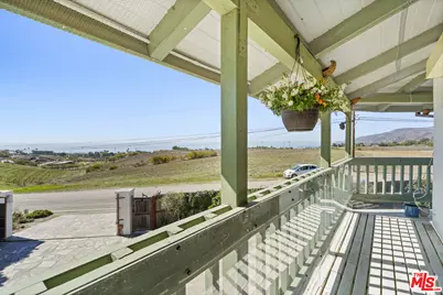 6052 Merritt Dr, Malibu, CA 90265 - Photo 24