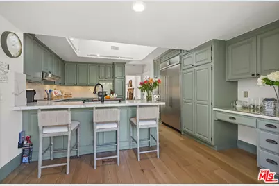6052 Merritt Dr, Malibu, CA 90265 - Photo 16