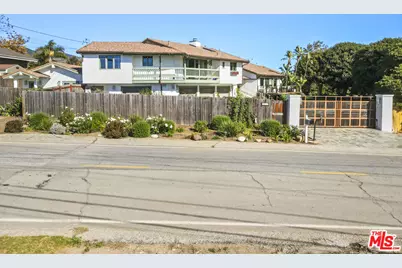 6052 Merritt Dr, Malibu, CA 90265 - Photo 8