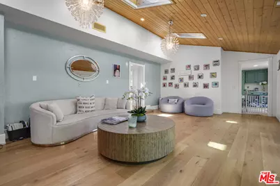 6052 Merritt Dr, Malibu, CA 90265 - Photo 12