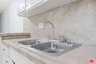 6121 Woodman Ave, Van Nuys, CA 91401 - Photo 72