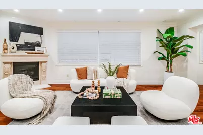 11749 Goshen Ave #102, Los Angeles, CA 90049 - Photo 4