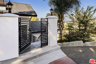 3589 Multiview Dr, Los Angeles, CA 90068 - Photo 2