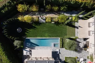 12770 S Bristol Cir, Los Angeles, CA 90049 - Photo 8