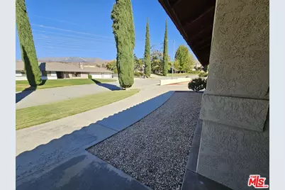 4442 Mockingbird Ln, Banning, CA 92220 - Photo 8