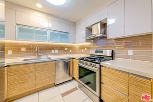 903 S New Hampshire Ave, Los Angeles, CA 90006 - Photo 6