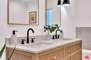 7832 Croydon Ave, Los Angeles, CA 90045 - Photo 16