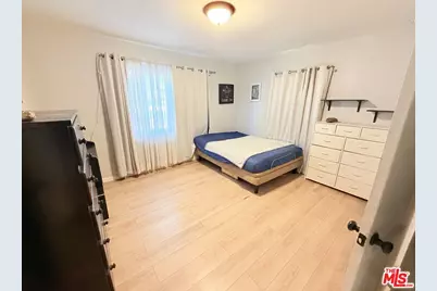 13200 Glamis St, Pacoima, CA 91331 - Photo 10