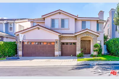 716 Amy Ln, Redondo Beach, CA 90278 - Photo 2