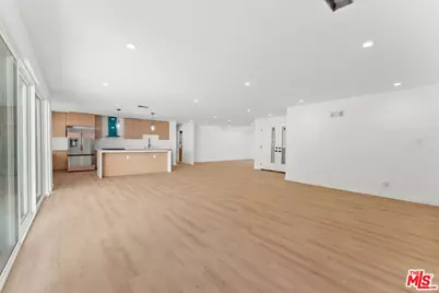 4800 Topeka Dr, Tarzana, CA 91356 - Photo 10