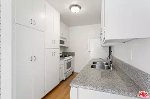 11947 Kiowa Ave, Los Angeles, CA 90049 - Photo 8