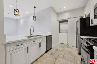 156 S Oak Knoll Ave #101, Pasadena, CA 91101 - Photo 14