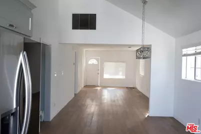 932 W Crestwood St, San Pedro, CA 90731 - Photo 20
