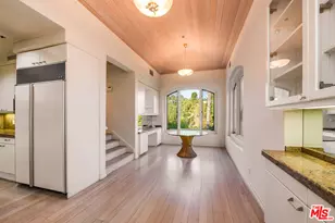 1136 Calle Vista Dr, Beverly Hills, CA 90210 - Photo 14