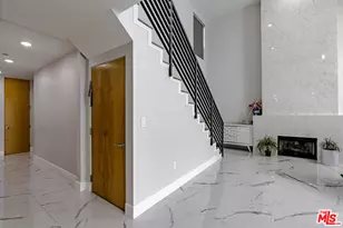 4925 Wilshire Blvd #Ph 302, Los Angeles, CA 90010 - Photo 28