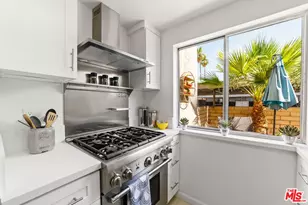 2252 N Indian Canyon Dr, Palm Springs, CA 92262 - Photo 8