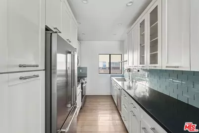 5307 Wilkinson Ave #10, Valley Village, CA 91607 - Photo 8