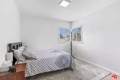 727 Crenshaw Blvd, Los Angeles, CA 90005 - Photo 38