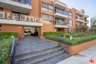 125 N Gale Dr, Beverly Hills, CA 90211 - Photo 1
