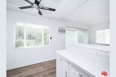 4964 S Centinela Ave, Los Angeles, CA 90066 - Photo 8