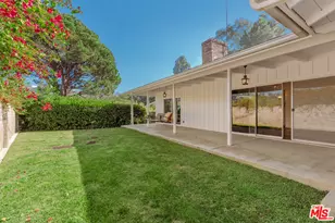 12146 Travis St, Los Angeles, CA 90049 - Photo 10