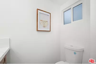 1412 W 111th St, Los Angeles, CA 90047 - Photo 14