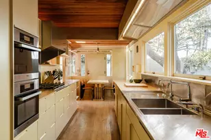 11600 Amanda Dr, Studio City, CA 91604 - Photo 8