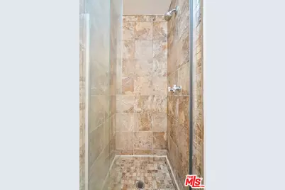 1745 Camino Palmero St #104, Los Angeles, CA 90046 - Photo 32