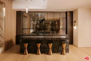 16187 Royal Oak Rd, Encino, CA 91436 - Photo 26