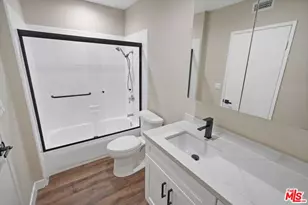 2749 Amber Wood Pl, Thousand Oaks, CA 91362 - Photo 16