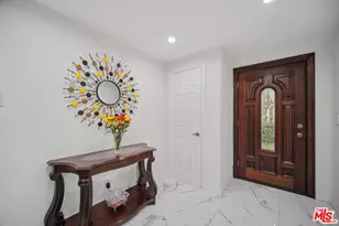 9520 Via Tivoli, Burbank, CA 91504 - Photo 4