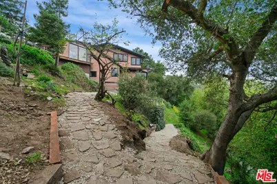 20006 Valley View Dr, Topanga, CA 90290 - Photo 46