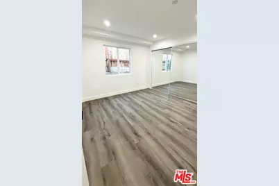 1337 S Hudson Ave, Los Angeles, CA 90019 - Photo 32