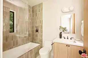636 N Laurel Ave, Los Angeles, CA 90048 - Photo 28