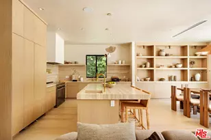 636 N Laurel Ave, Los Angeles, CA 90048 - Photo 14